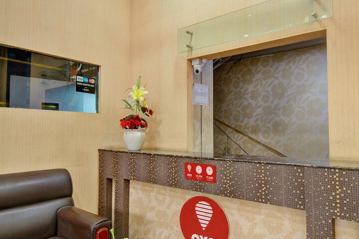 OYO 12941 HOTEL FOREST TRANSIT