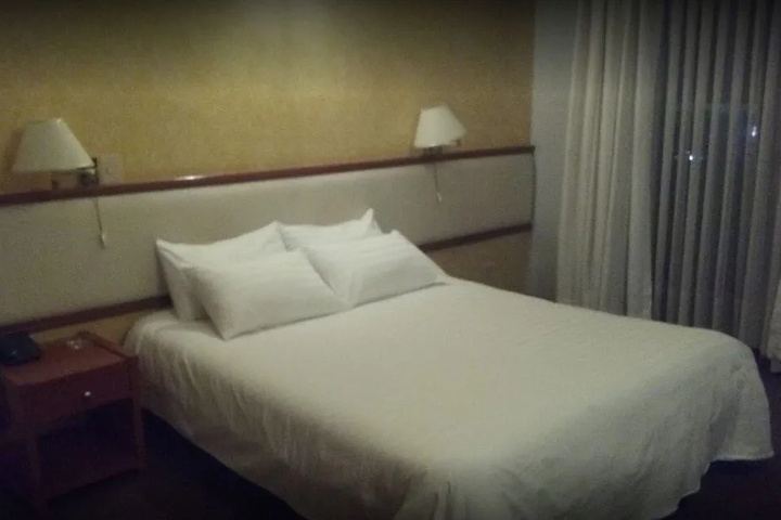 Room 2 of 12