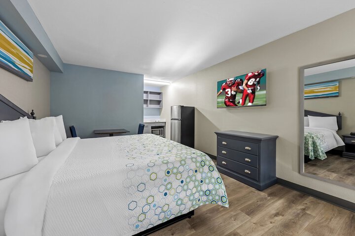 Room 5 of 36