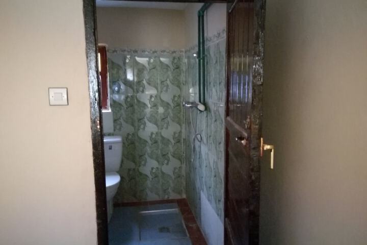 Room 24 of 38