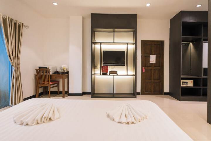Room 18 of 113
