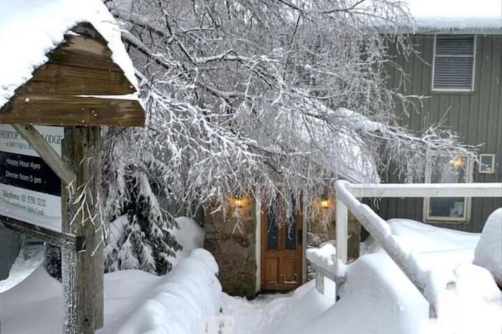 Property Grounds 38 of 51