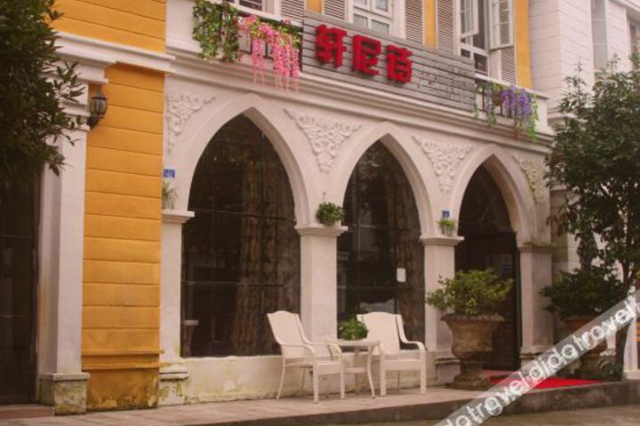 Hotel 5 of 35