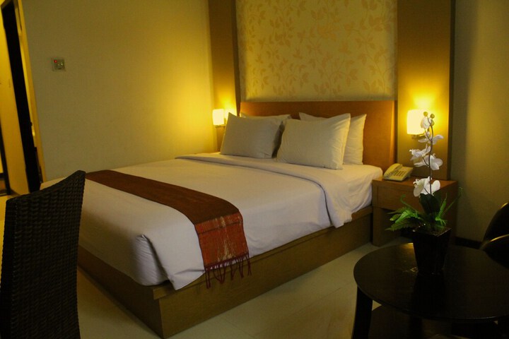 Room 13 of 54