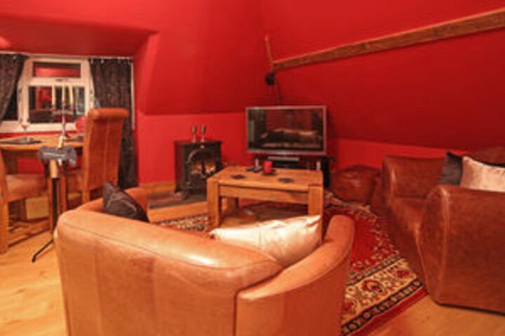 Room 32 of 48