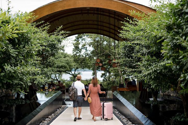 Entrance & Lobby