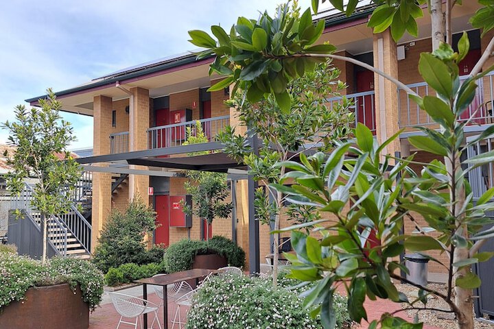 Hotel Exterior 37 of 41