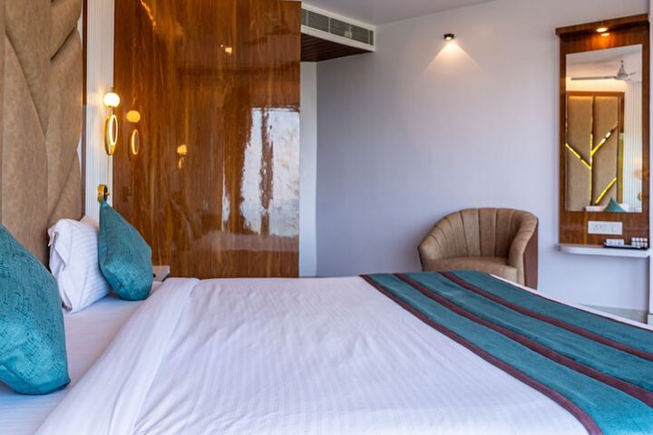 Room 8 of 58