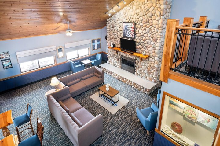 Guest Lobby