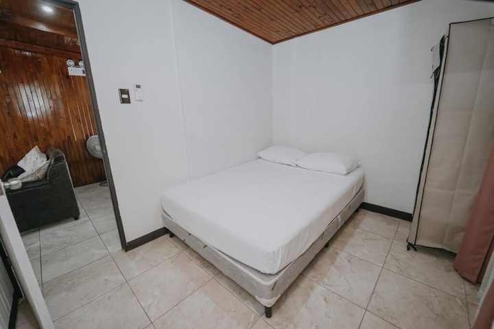 Room 3 of 15