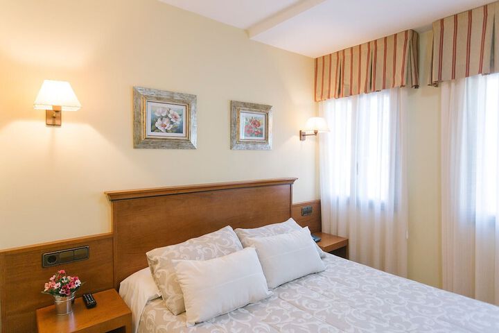 Room 33 of 175