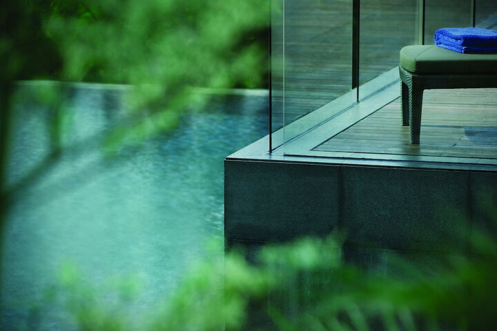 Pool Hotel