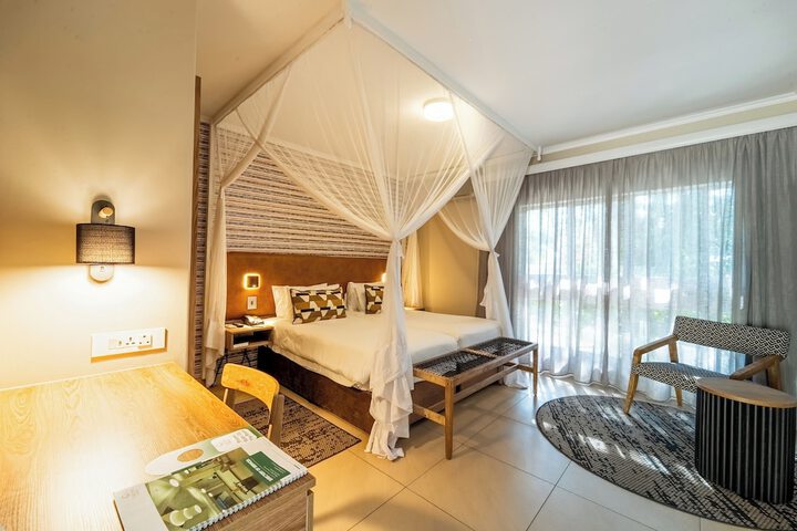 Room 43 of 207