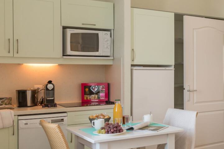 Private kitchenette