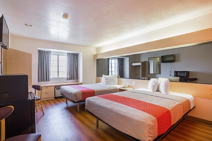 Room 19 of 52