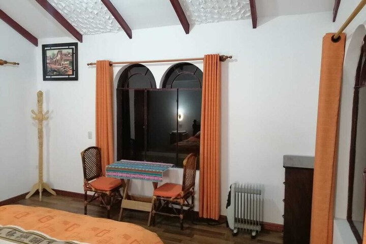 Room 12 of 28