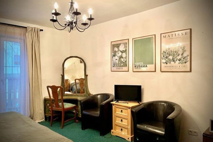 Room 44 of 113