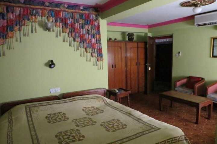 Room 19 of 42