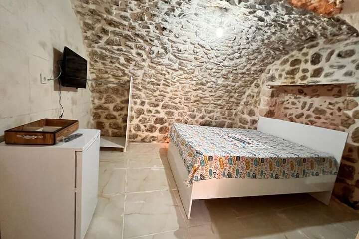 Room 3 of 14