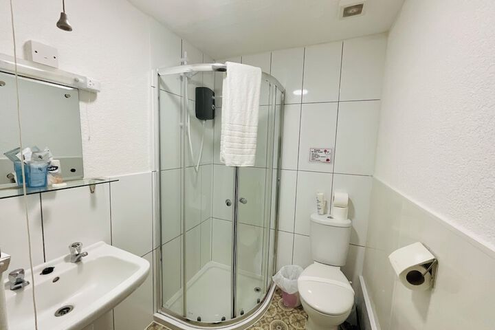 Room 90 of 148