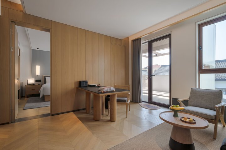 Room 10 of 55