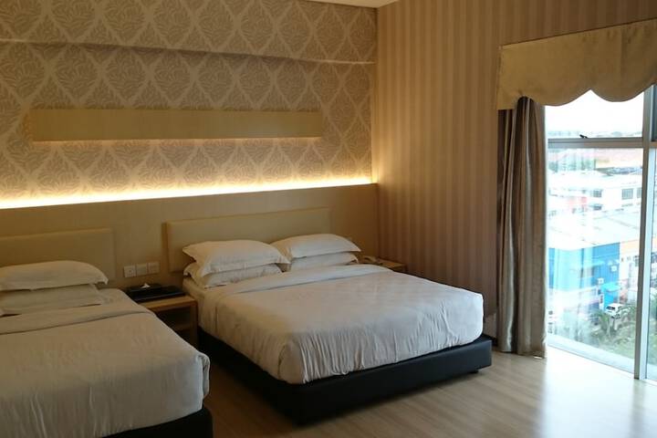 Room 7 of 37
