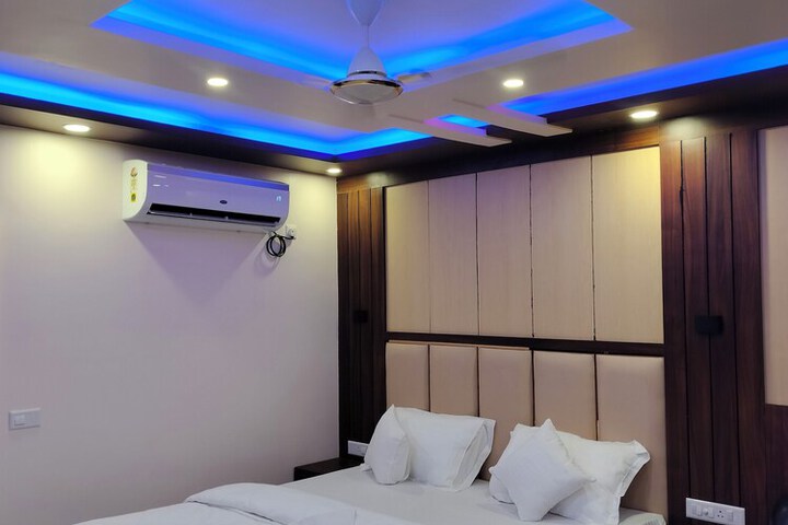 Room 5 of 22