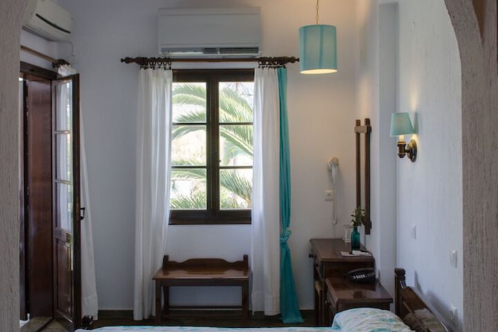 Room 2 of 47