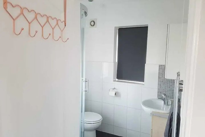Room 8 of 21