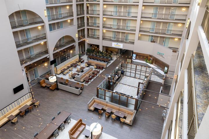 Guest Lobby