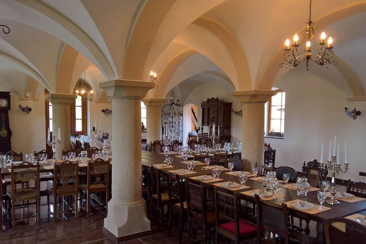 Dining 53 of 84