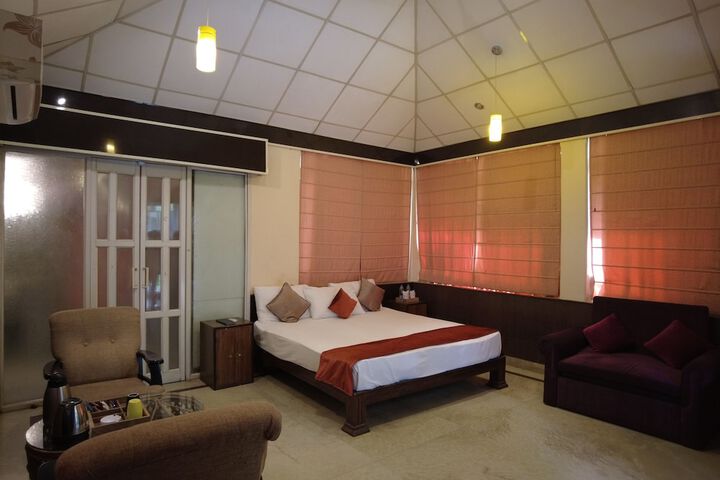 Room 10 of 50