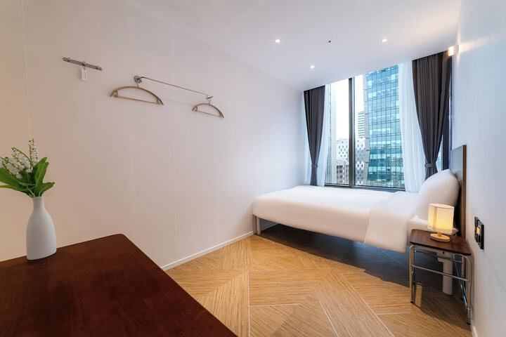 Room 30 of 130