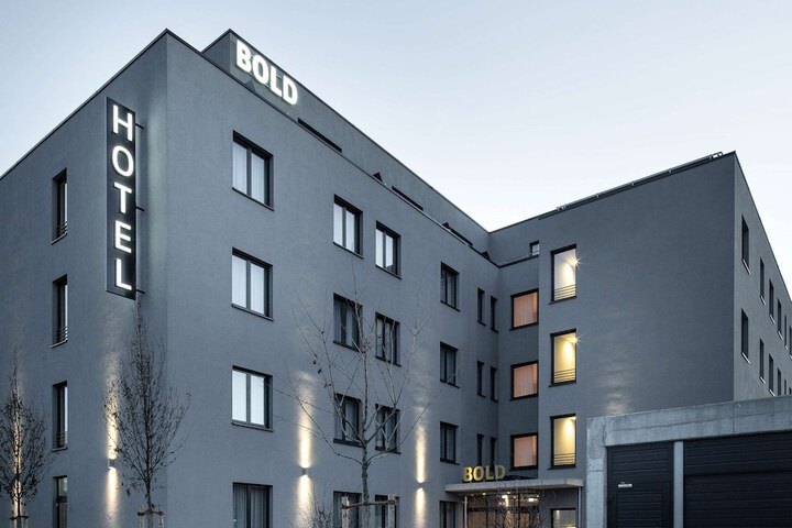 Hotel Entry