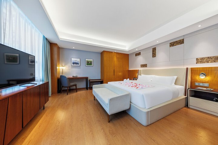 Room 20 of 53