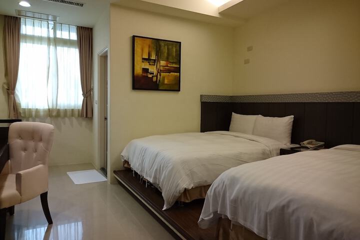 Room 7 of 39