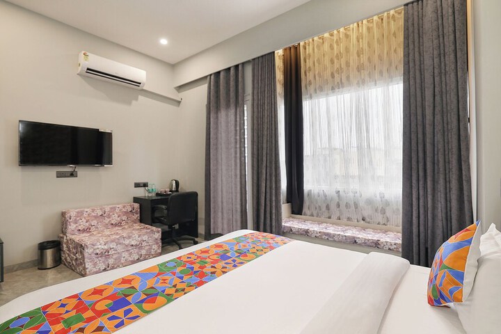 Room 22 of 48