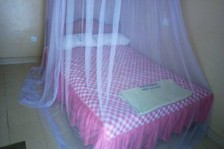 Room 2 of 16