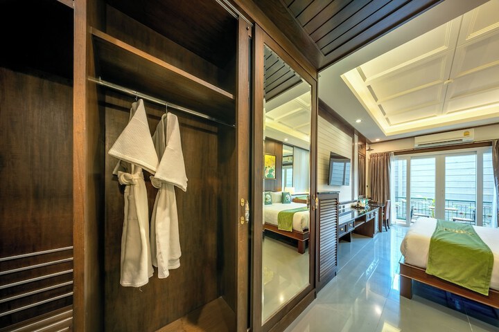 Room 63 of 127