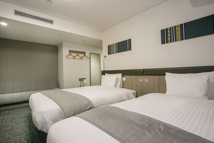 Room 26 of 64
