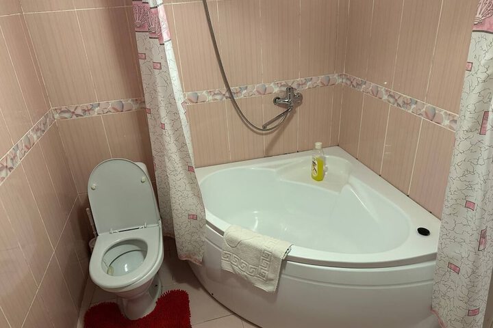 Room 32 of 54