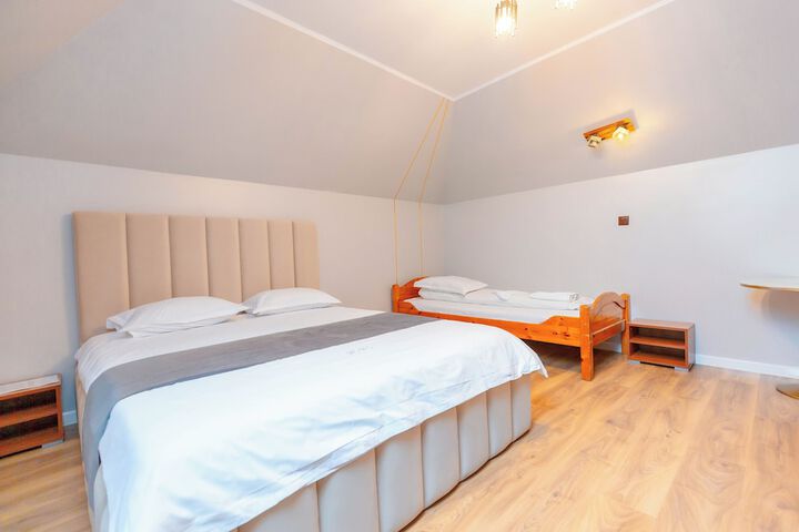 Room 22 of 29