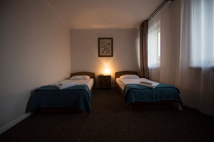 Room 4 of 22