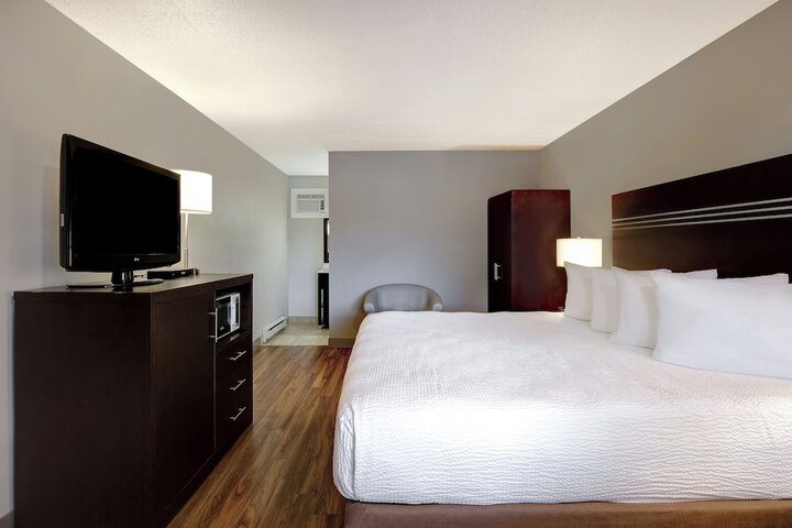 Room 17 of 42