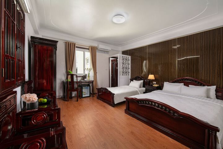 Room 10 of 56