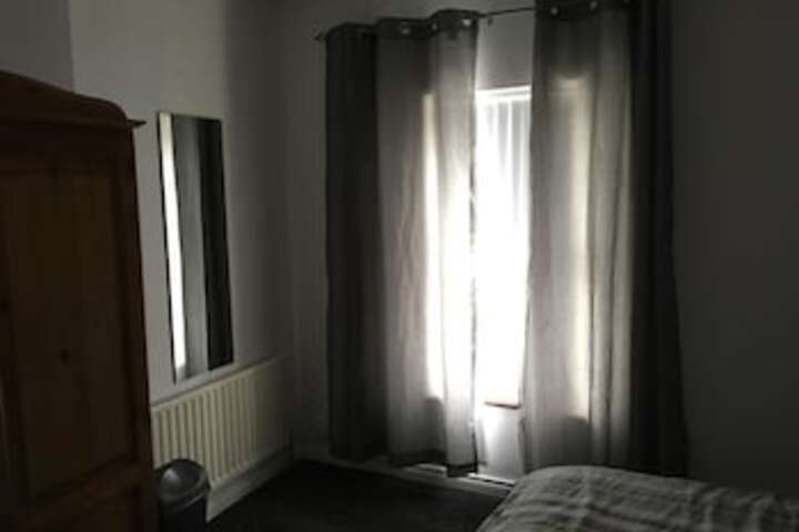 Room 7 of 8
