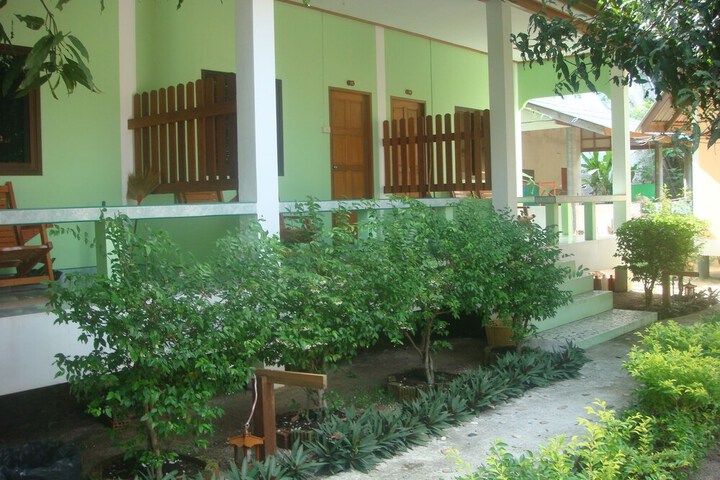 Room 4 of 31