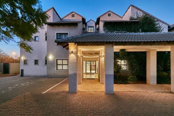 Hotel 33 of 33