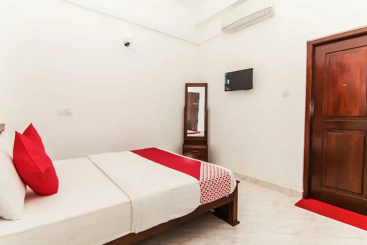 Room 15 of 22