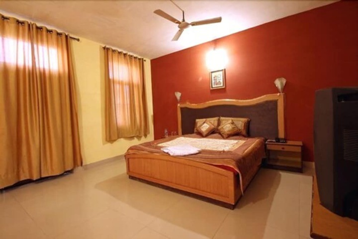 Room 5 of 67